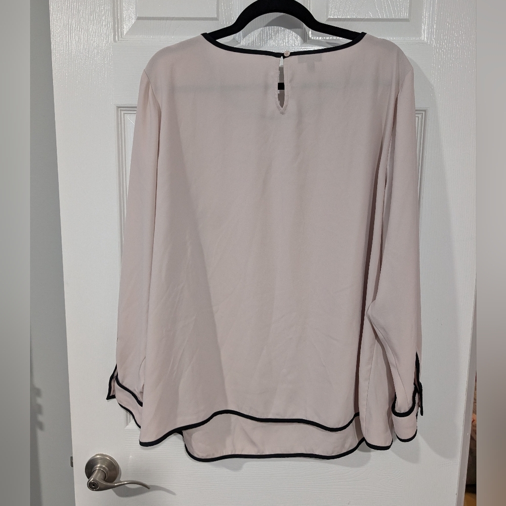 Talbots Woman Light Pink with Black Trim Long Sleeve Blouse Size 2X - Picture 10 of 12